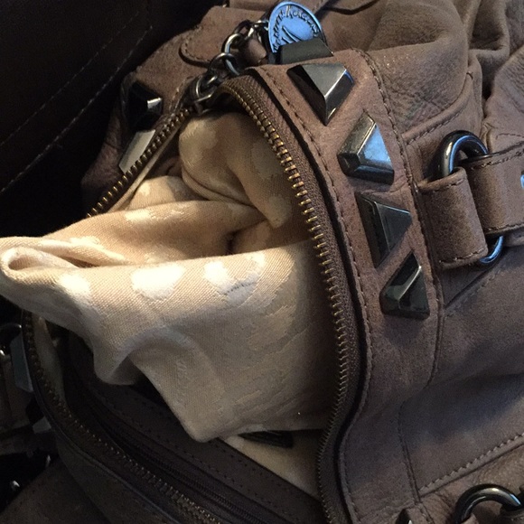 Marciano Guess Handbag, Gray with studs and chains - Picture 7 of 7